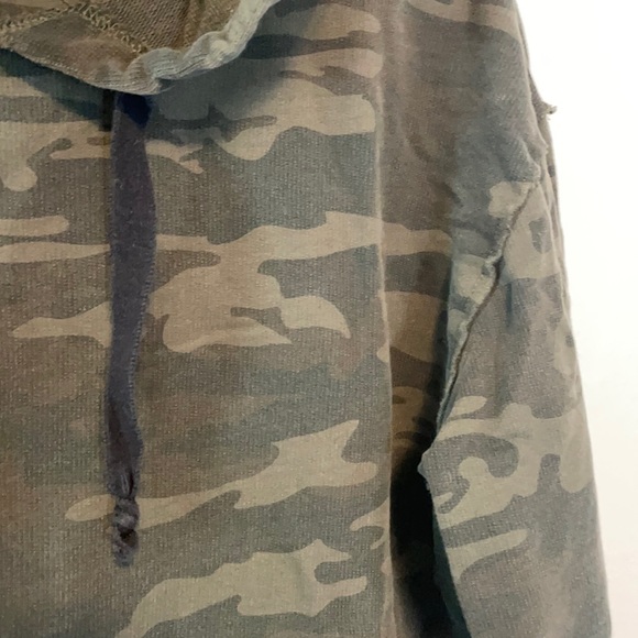Sanctuary Shelbey Camo Sweatshirt - Stitch Fix - Picture 4 of 5